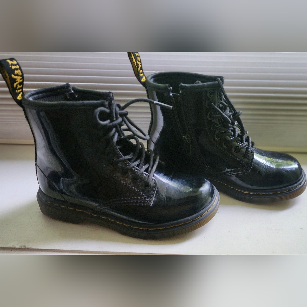 Girl Dr Martens size 10